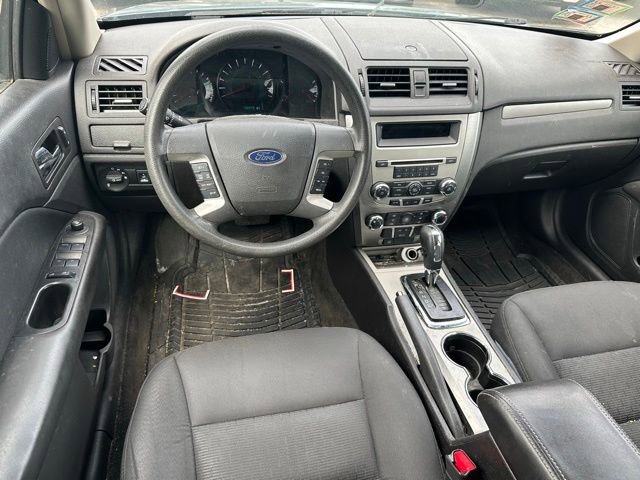 Used 2015 Ford Fusion SE FWD image 10