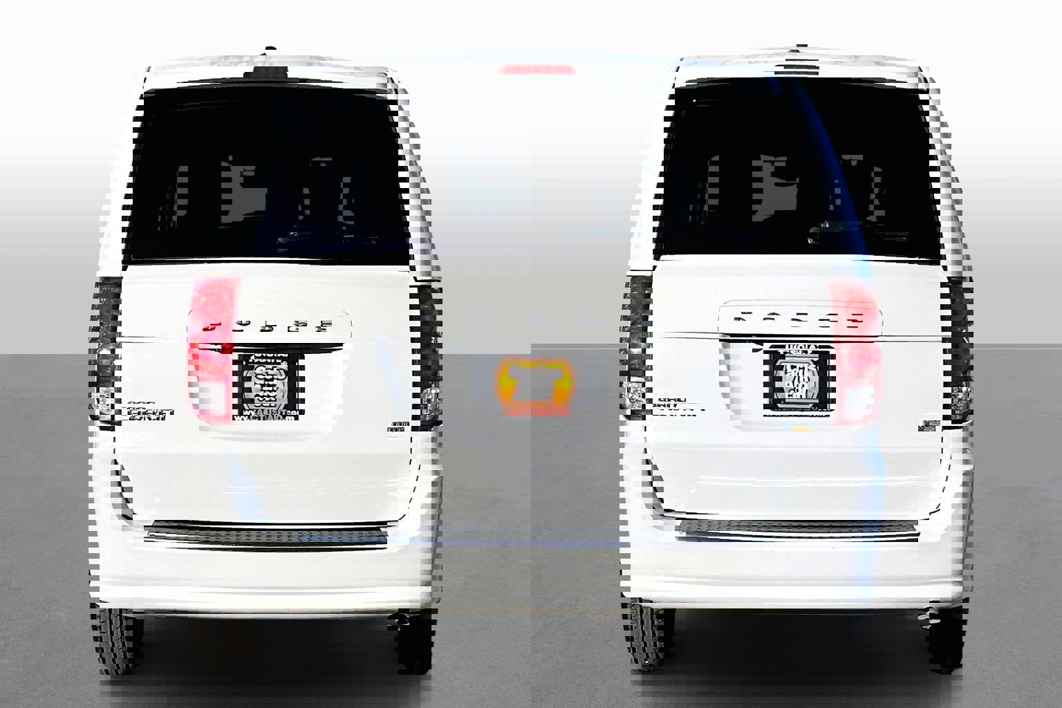 Used 2018 Dodge Grand Caravan SE w/ UConnect Hands-Free Group image 4