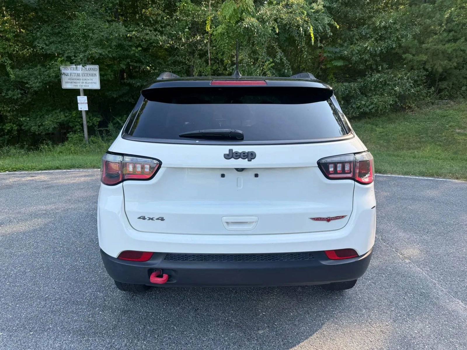 Used 2018 Jeep Compass Trailhawk AWD/4WD image 10