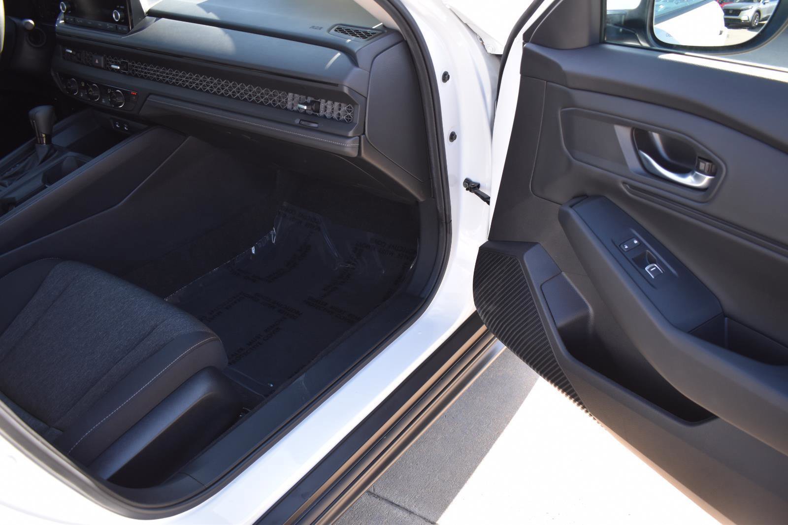 Used 2024 Honda Accord EX image 19