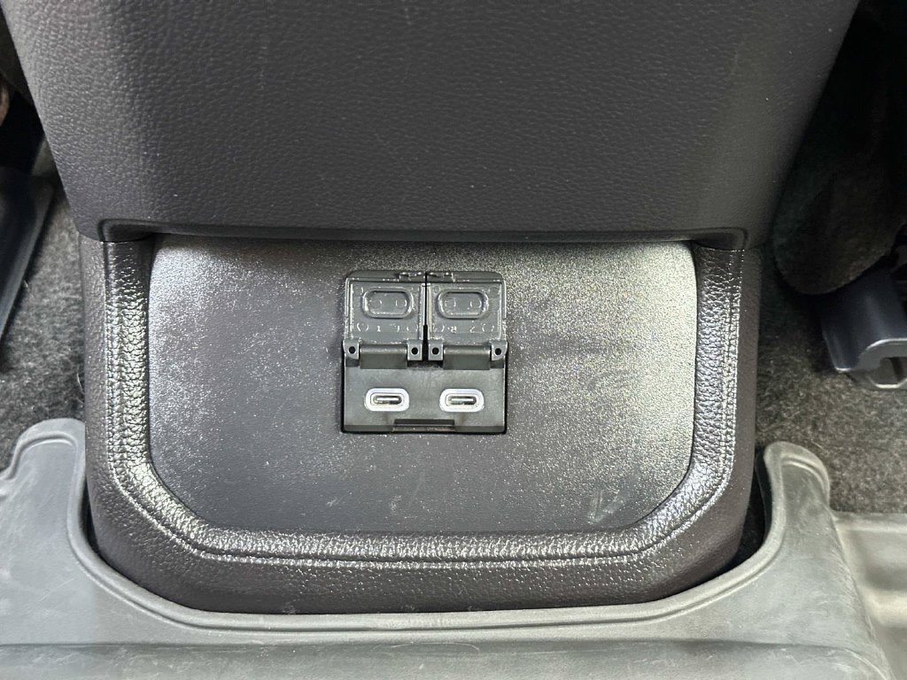 Used 2023 Toyota Highlander XLE FWD image 20