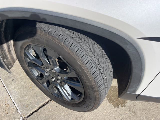 Used 2020 Chevrolet Traverse RS w/ LPO, Floor Liner Package image 32