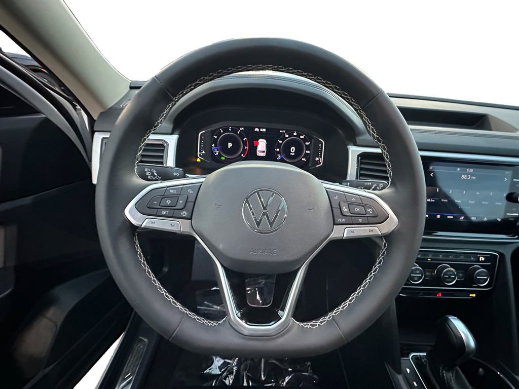 Used 2022 Volkswagen Atlas SE w/ Panoramic Sunroof Package image 12