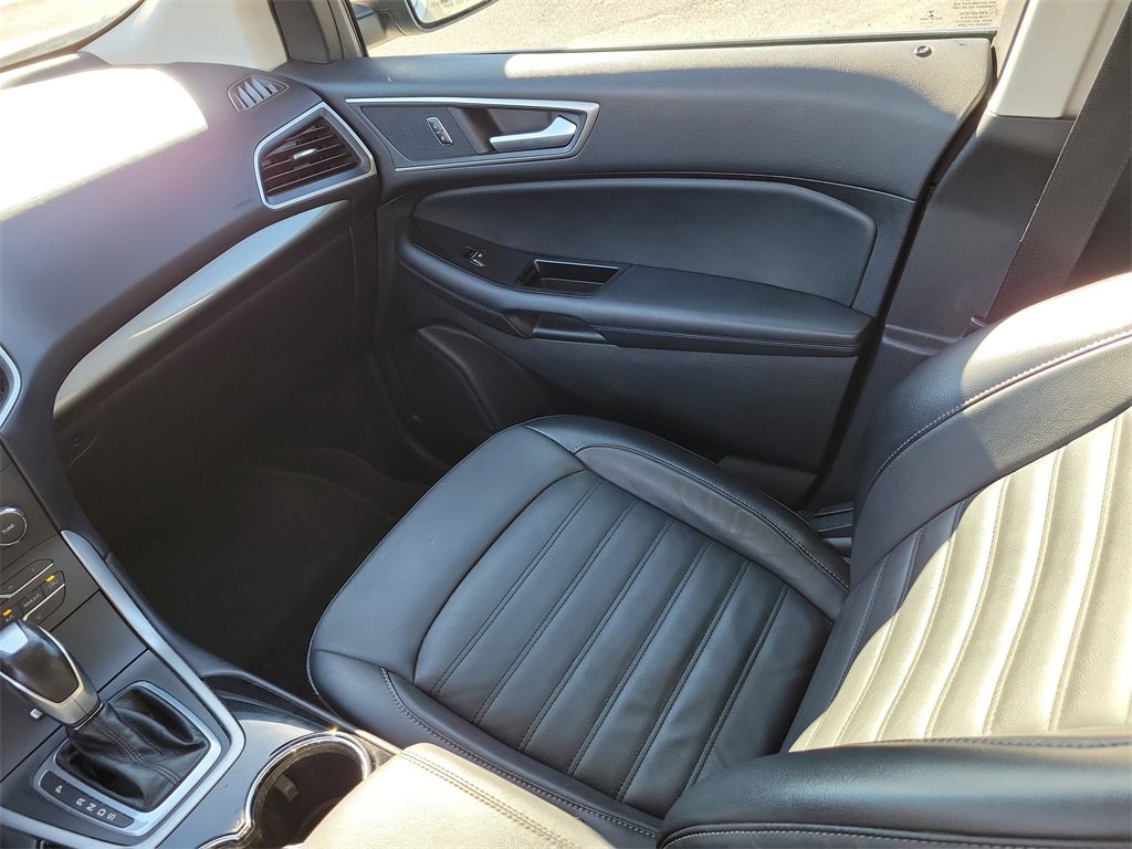 Used 2018 Ford Edge SEL w/ Equipment Group 201A image 35