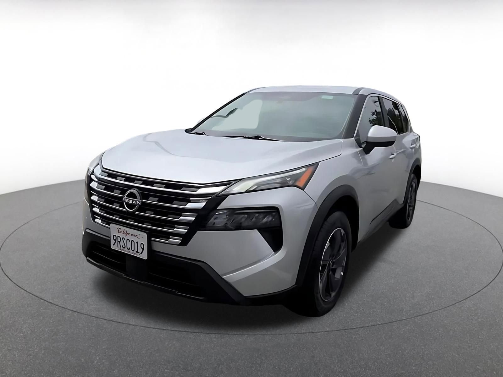 Used 2025 Nissan Rogue SV FWD image 7