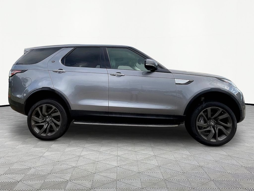 Used 2020 Land Rover Discovery HSE Luxury AWD/4WD image 5