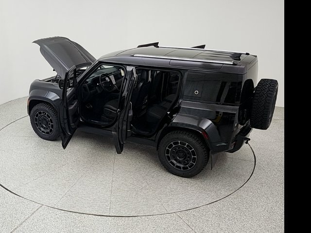 New 2026 Land Rover Defender 110 OCTA AWD/4WD image 40