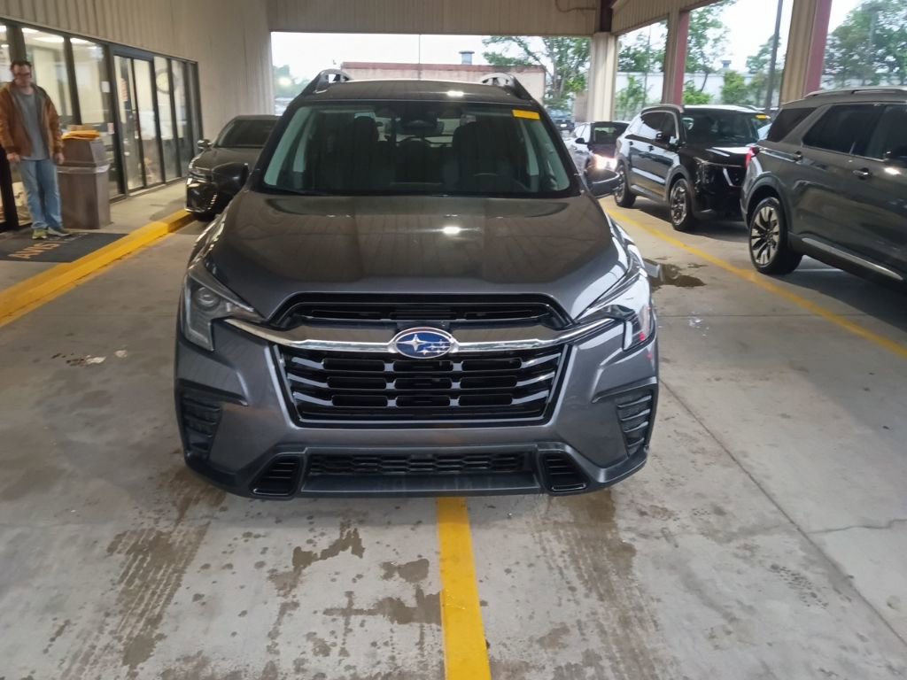 Used 2025 Subaru Ascent Premium AWD/4WD image 5