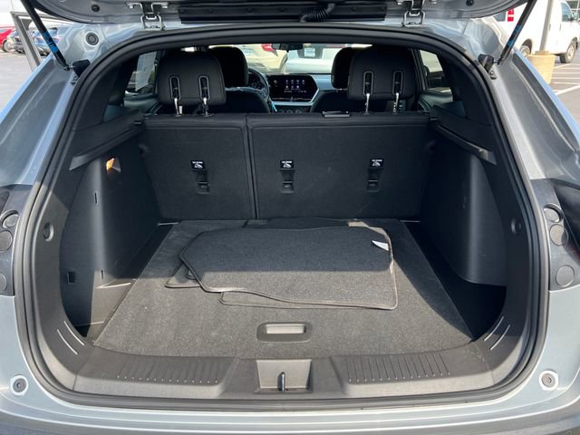 Used 2025 Chevrolet Trax RS w/ Sunroof Package FWD image 26