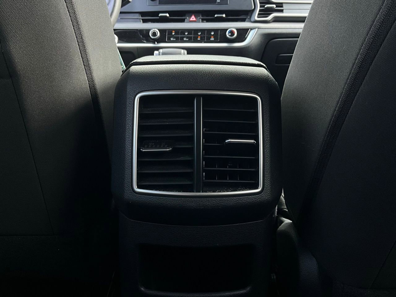 Used 2025 Kia Sportage LX image 12