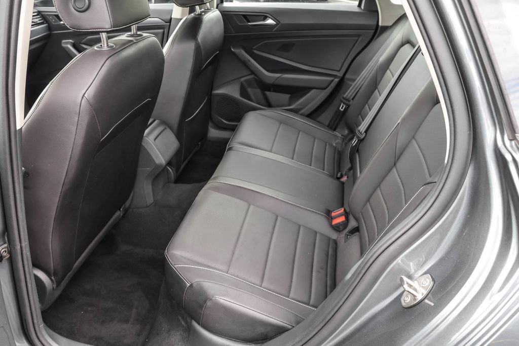 Certified 2023 Volkswagen Jetta SE FWD image 25
