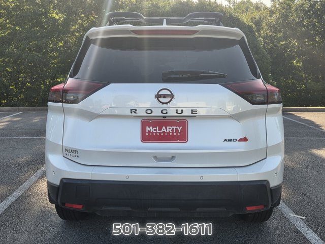 Used 2025 Nissan Rogue SV AWD/4WD image 4