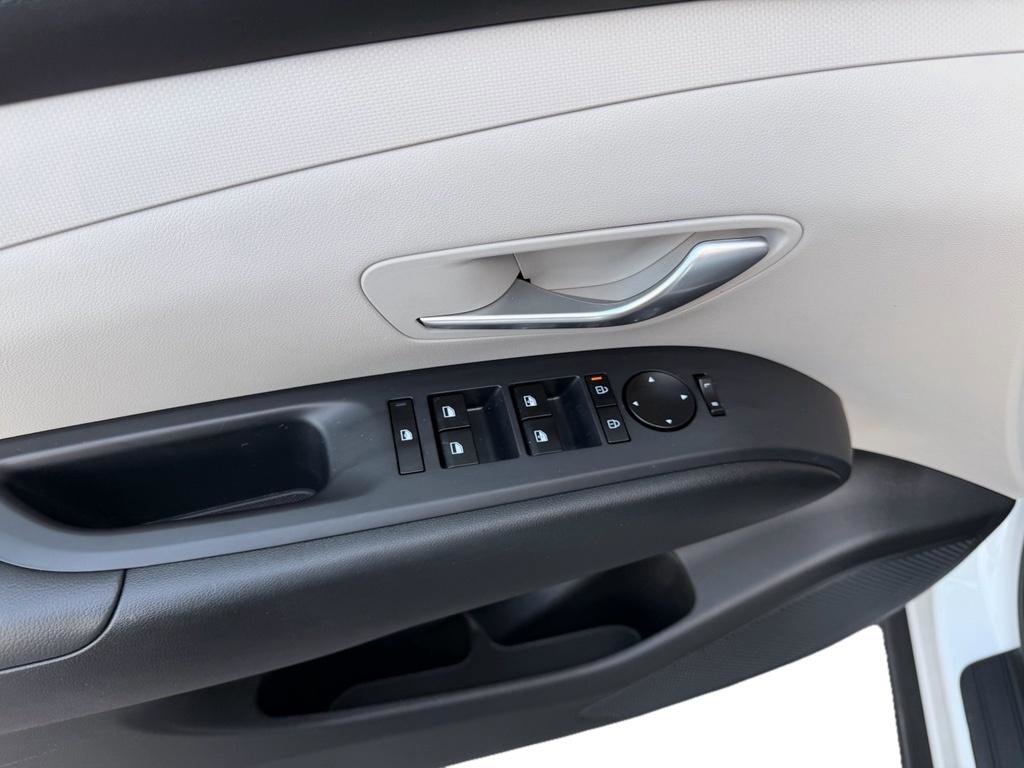 Certified 2025 Hyundai Tucson SEL image 15