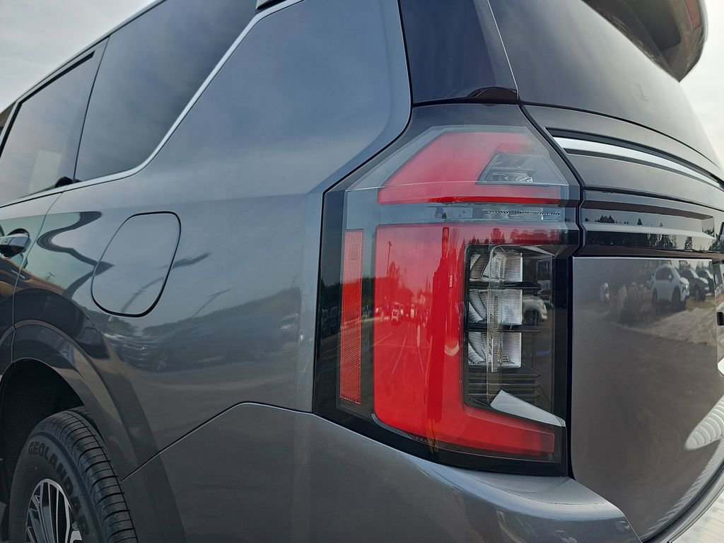 New 2026 Nissan Armada SL w/ Captain's Chari Seat Package RWD image 38