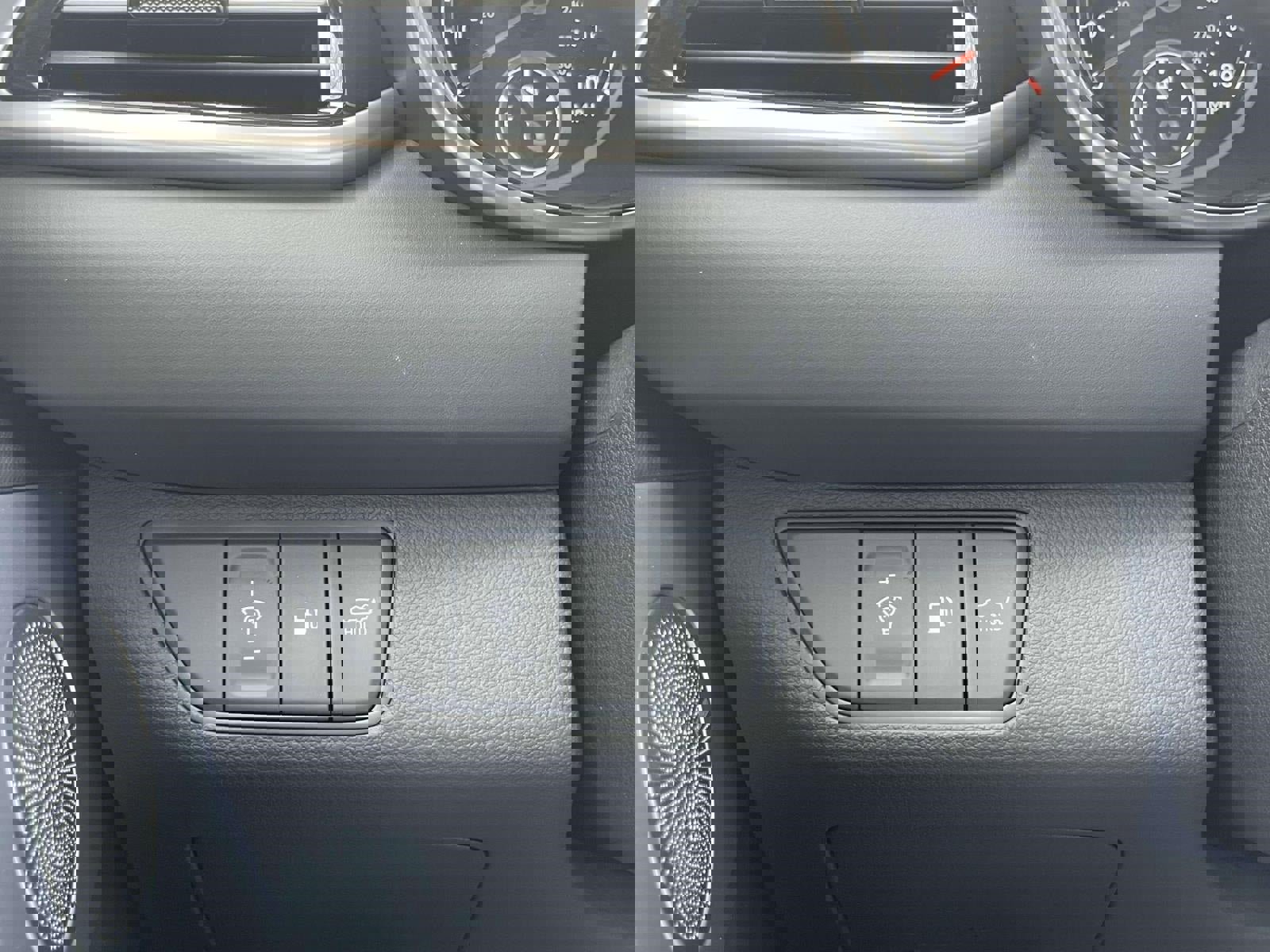 Used 2024 Genesis G70 3.3T Advanced w/ Sport Prestige Package image 21