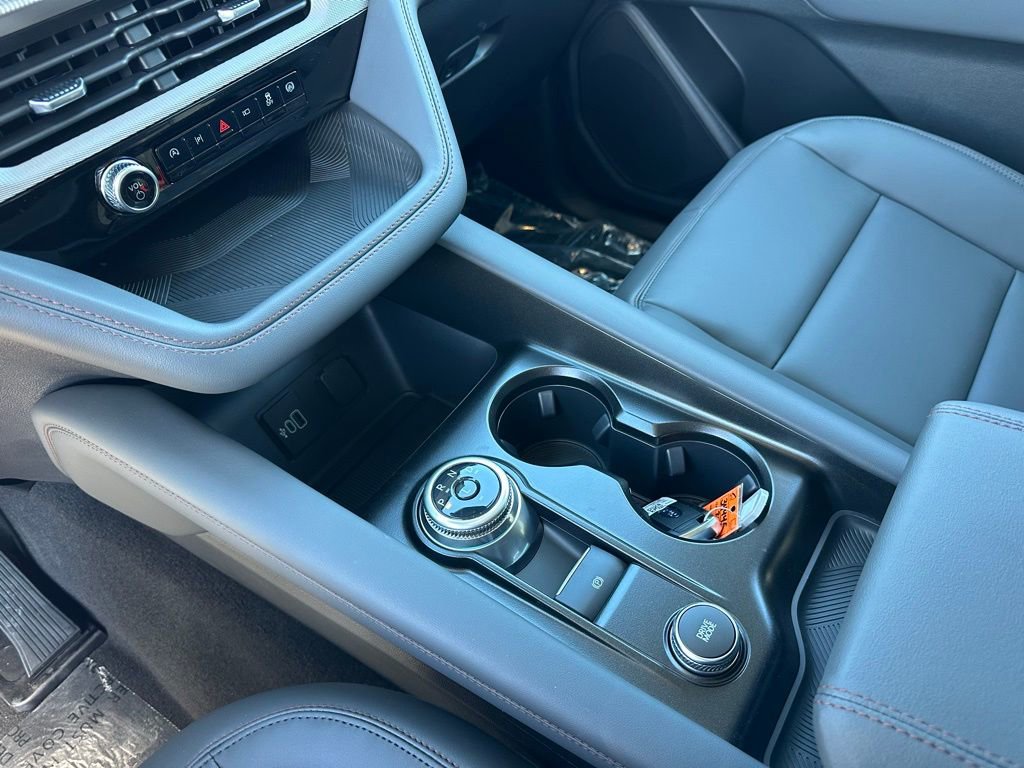 New 2026 Ford Explorer Active w/ Active Comfort Package image 33
