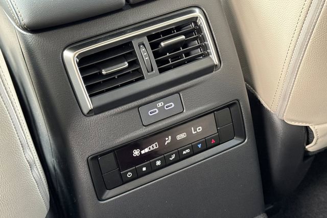 New 2025 MAZDA CX-90 Plug-In Hybrid w/ Preferred image 14