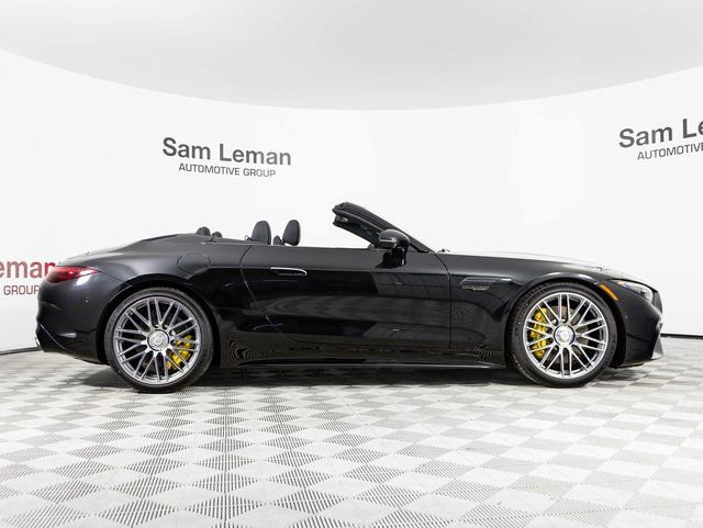 Used 2022 Mercedes-Benz SL 63 AMG 4MATIC w/ Driver Assistance Package image 38