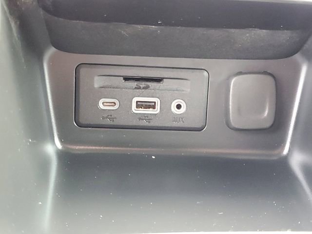 Used 2021 GMC Terrain SLT image 16