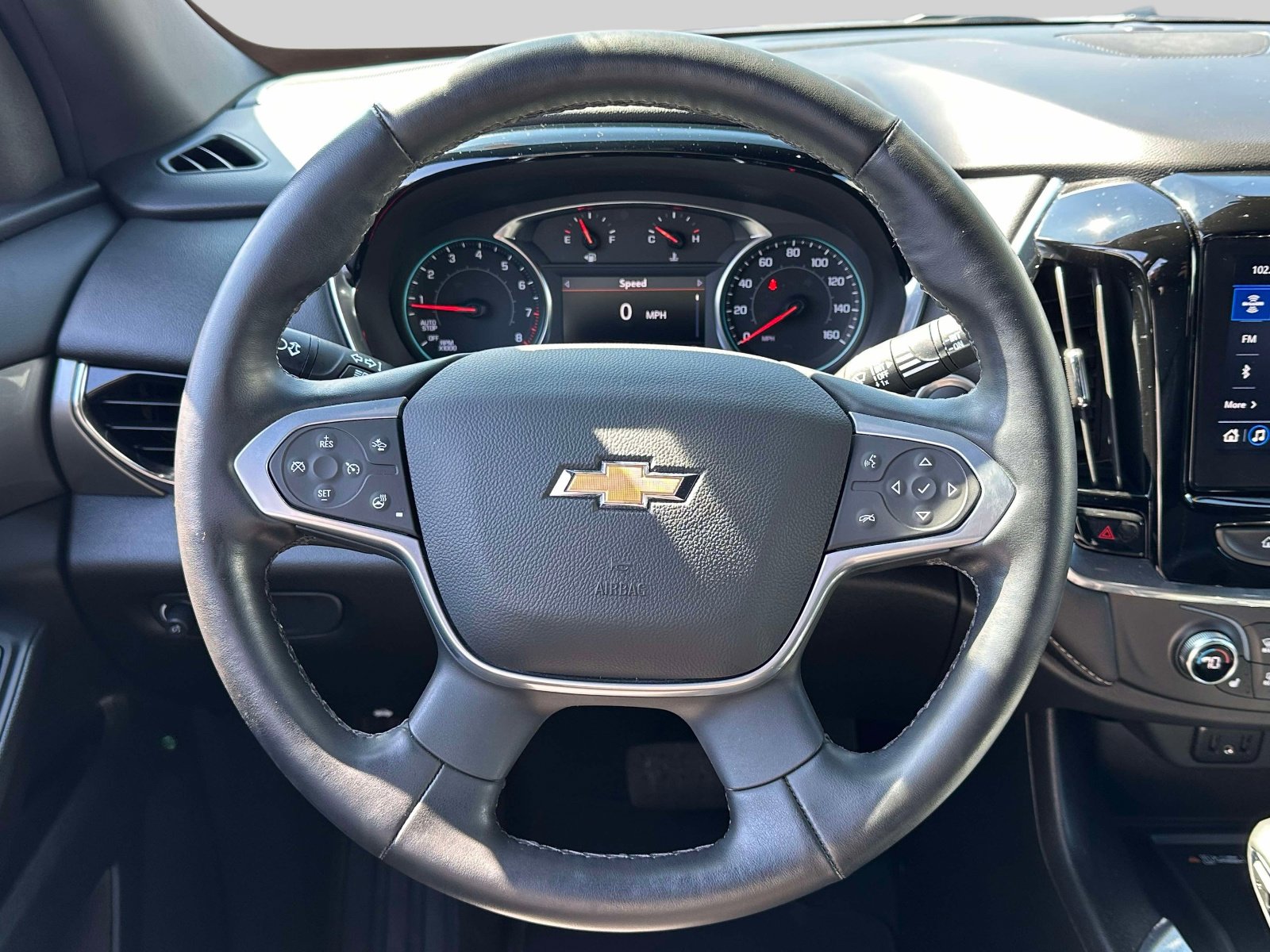 Used 2023 Chevrolet Traverse LT image 13