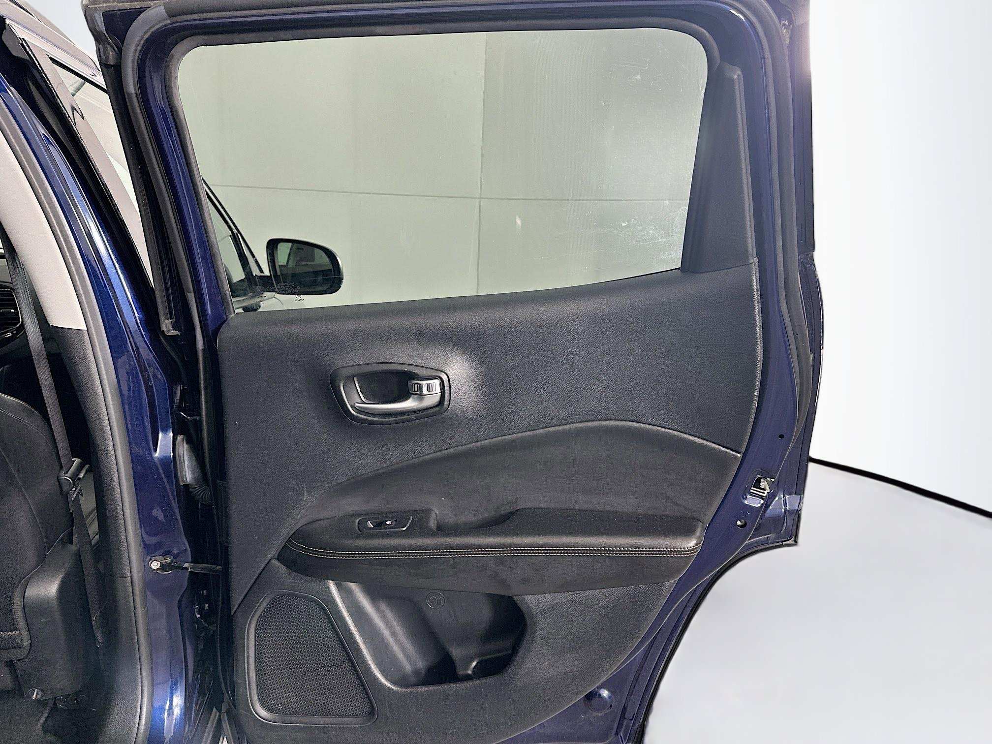 Used 2021 Jeep Compass Limited image 28