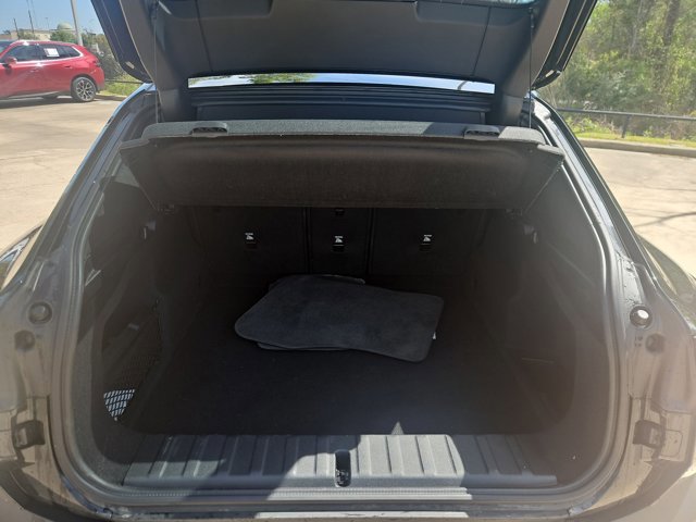 Used 2025 BMW X2 xDrive28i image 6