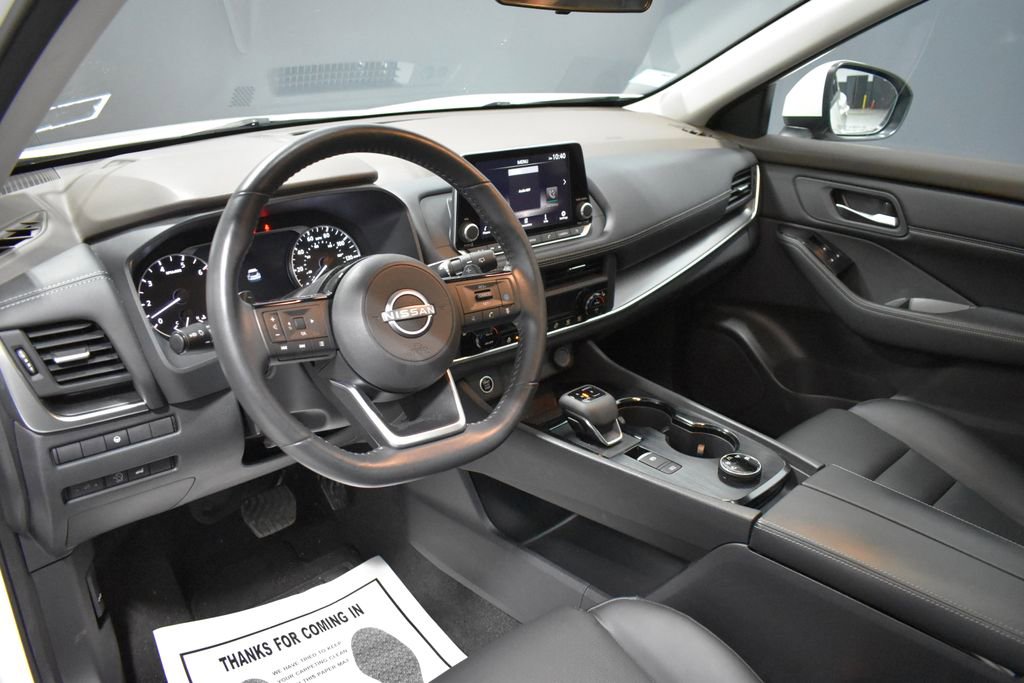 Certified 2023 Nissan Rogue SV w/ SV Premium B Package image 4