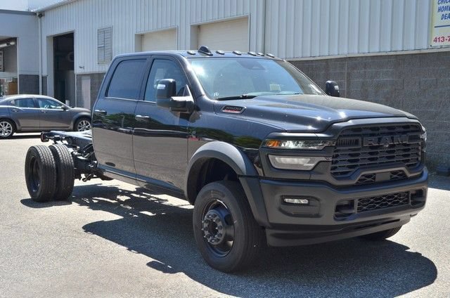 New 2026 RAM 5500 Tradesman AWD/4WD image 2