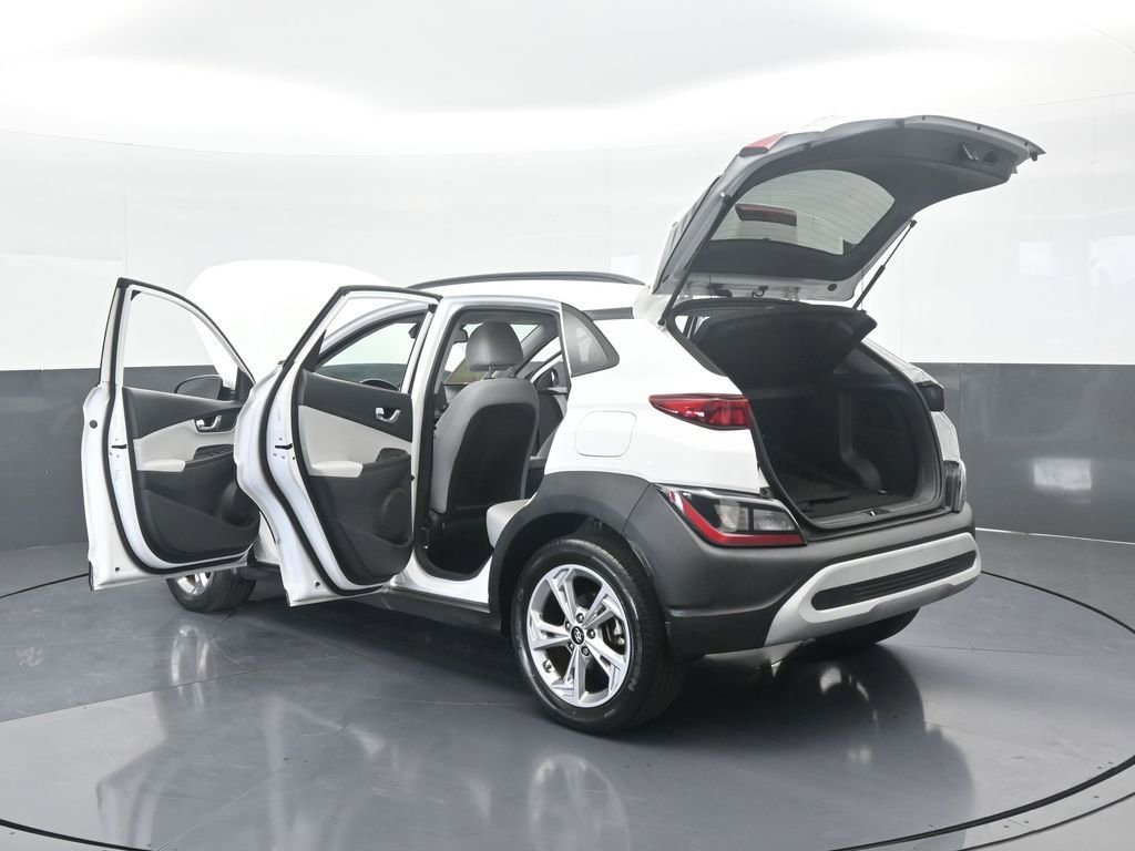 Used 2022 Hyundai Kona SEL w/ Convenience Package image 74