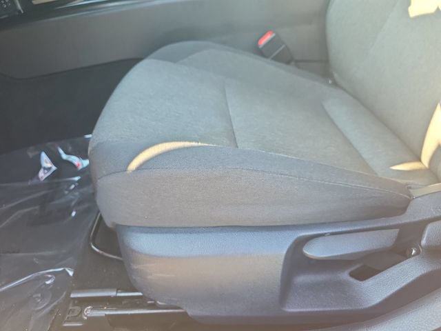 Used 2025 Toyota Camry LE FWD image 28