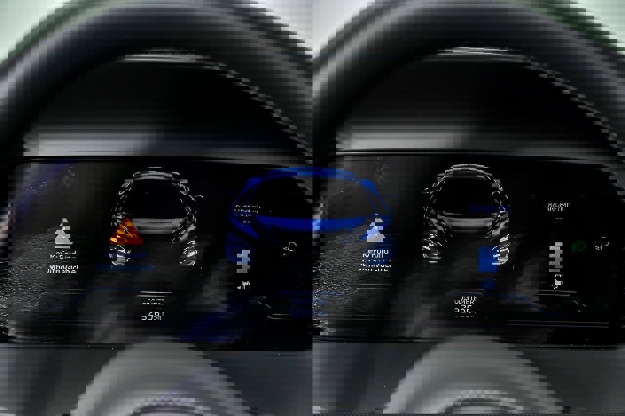 Used 2024 McLaren 750S Spider RWD image 27