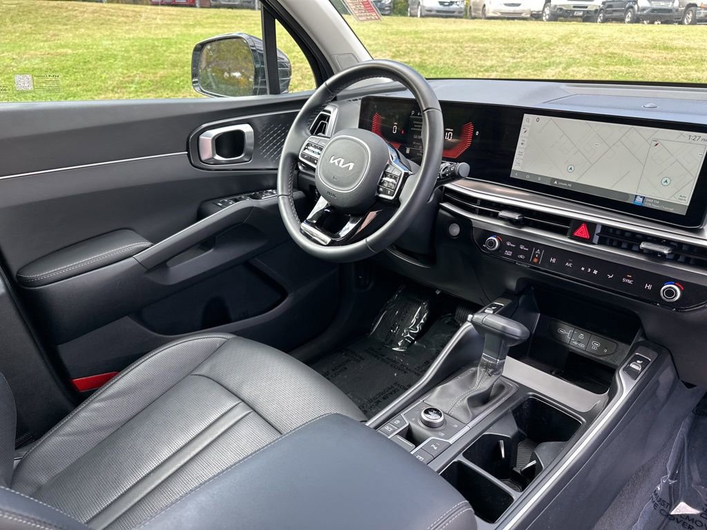 Certified 2025 Kia Sorento S image 20