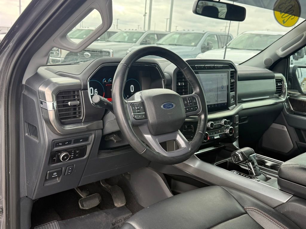 Used 2023 Ford F150 Lariat w/ Trailer Tow Package image 4