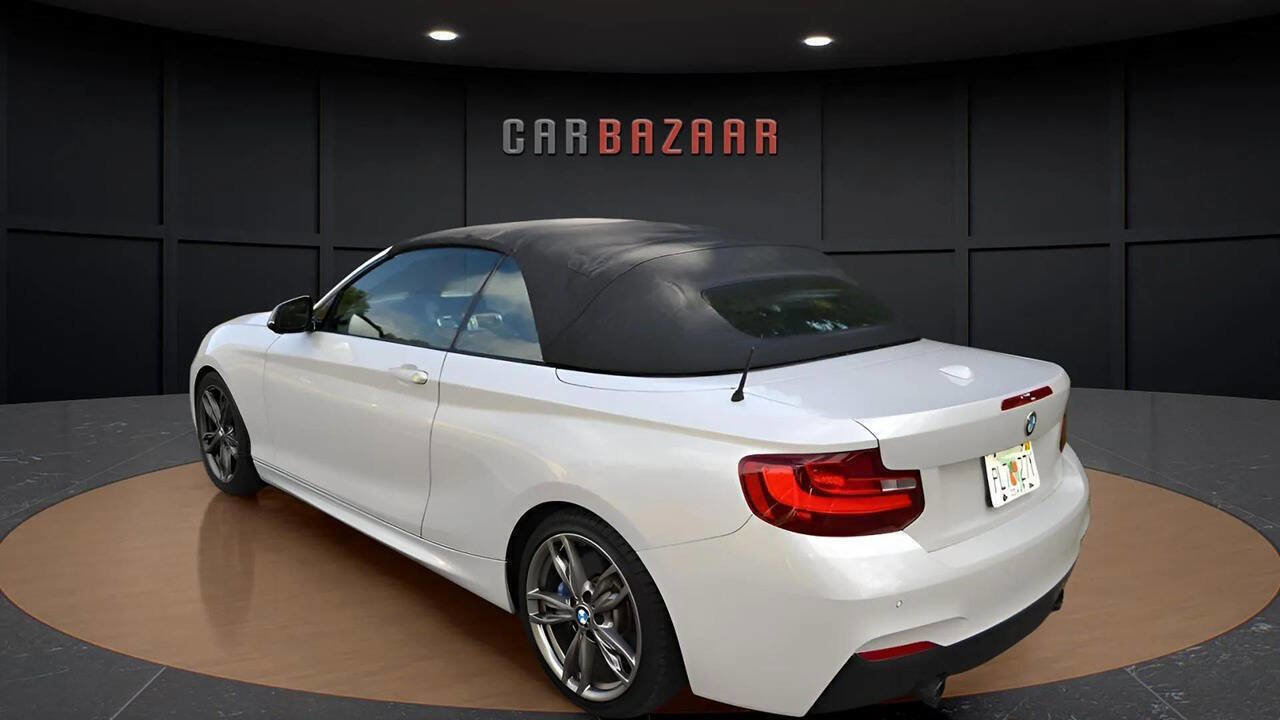 Used 2015 BMW M235i Convertible image 34