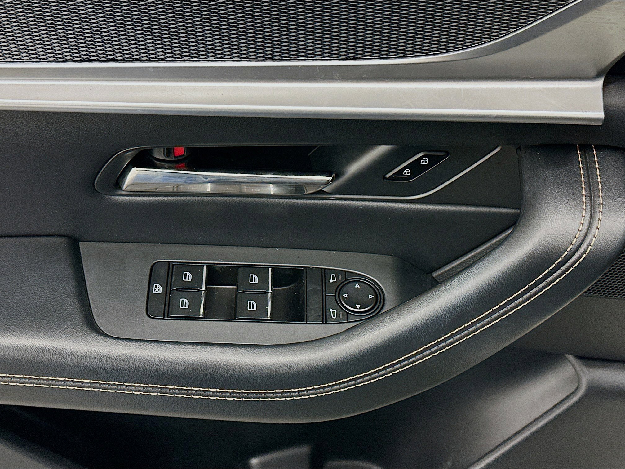 Used 2024 MAZDA CX-90 Plug-In Hybrid w/ Preferred image 15