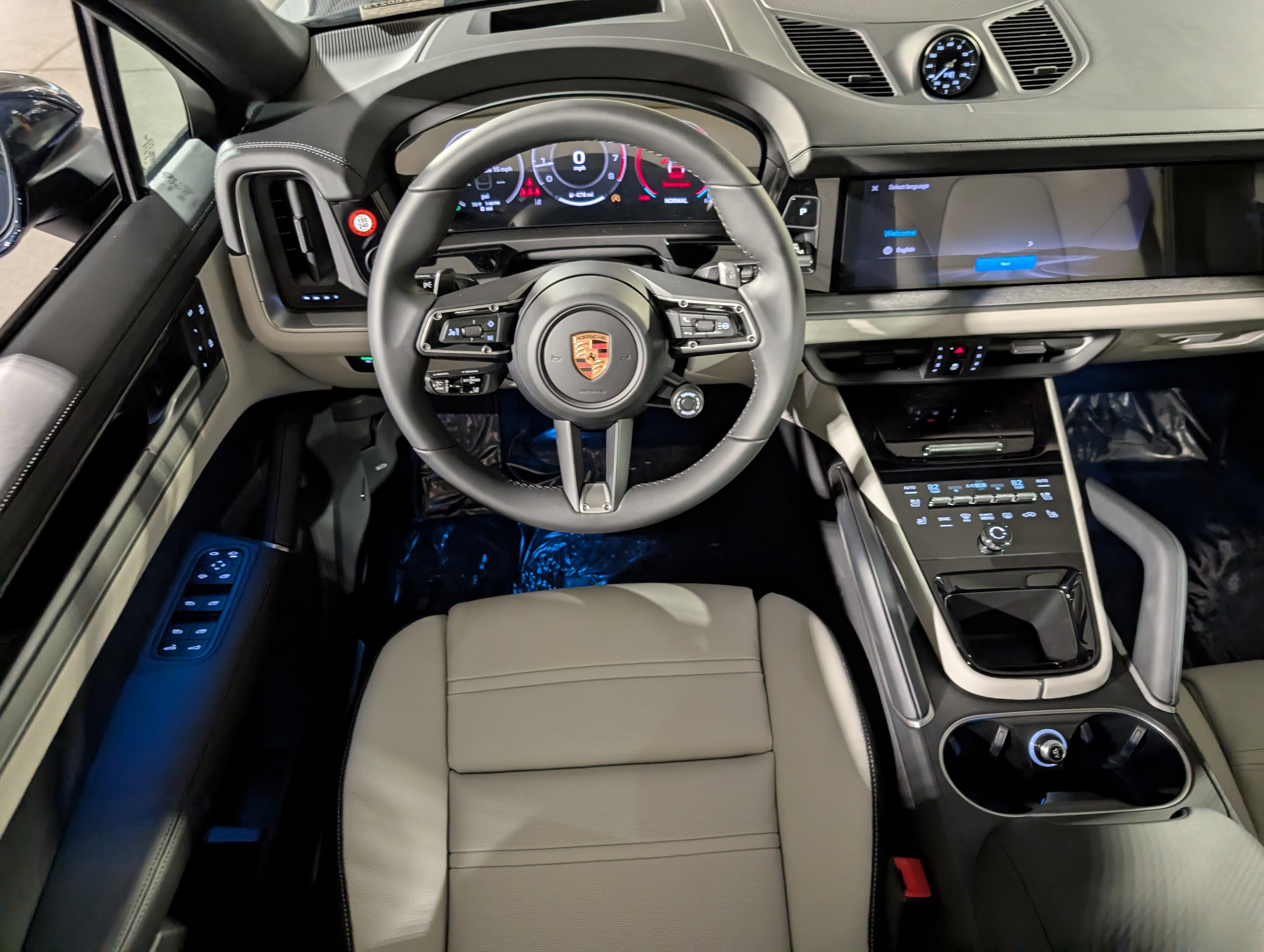 New 2026 Porsche Cayenne Coupe image 6