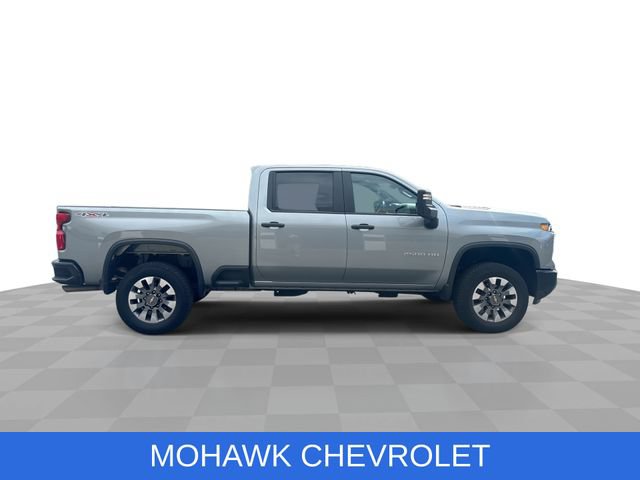 Used 2025 Chevrolet Silverado 2500 Custom w/ Custom Value Package AWD/4WD image 9