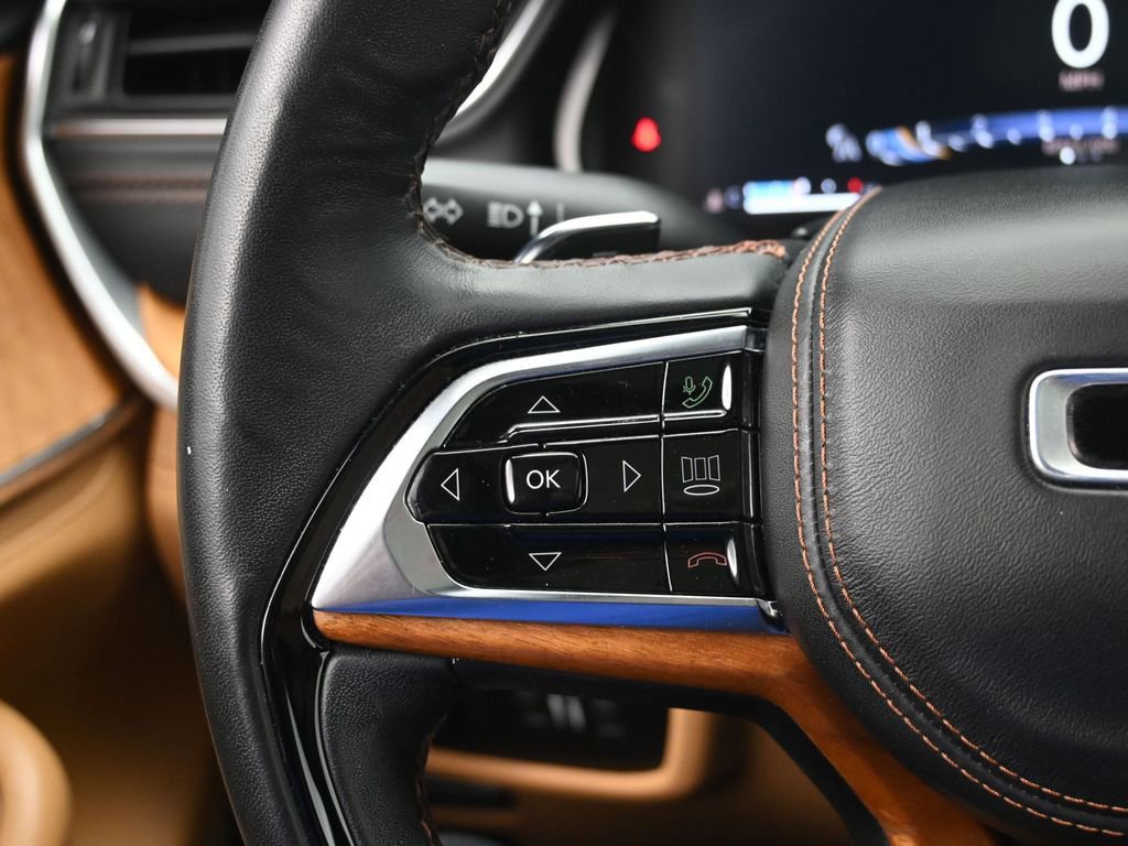 Used 2021 Jeep Grand Cherokee L Summit image 13