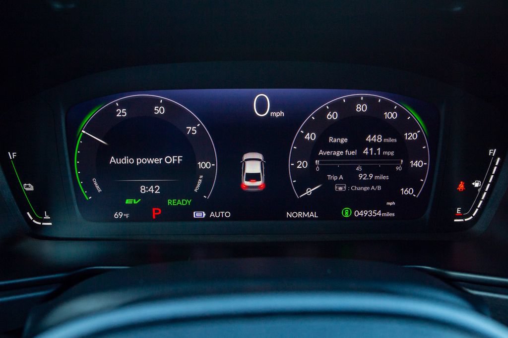 Used 2024 Honda Accord Sport image 3
