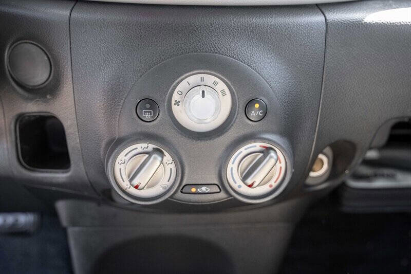 Used 2009 Nissan Cube 1.8 S w/ Interior Designer Pkg image 14