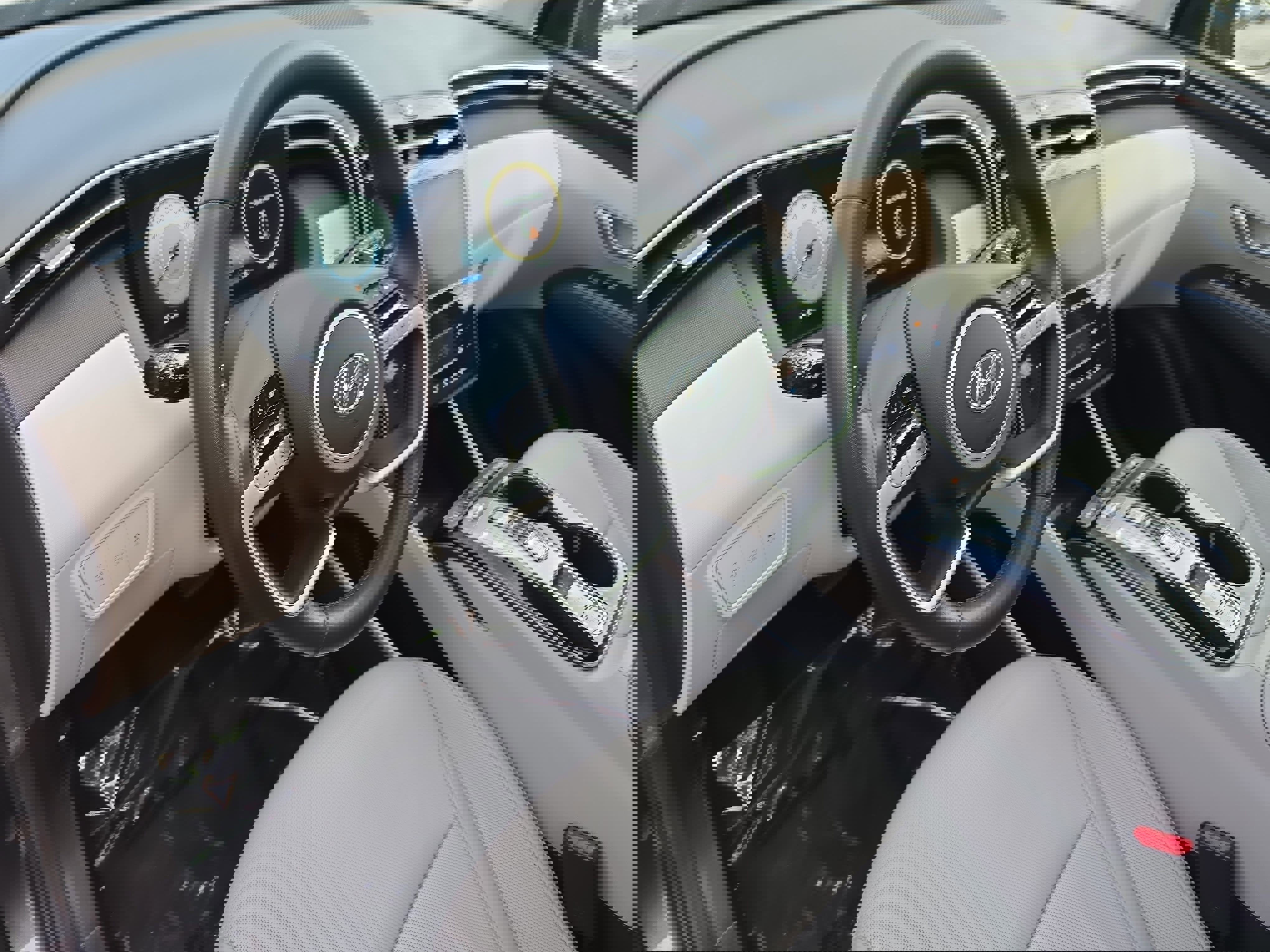 Used 2024 Hyundai Tucson Limited image 16