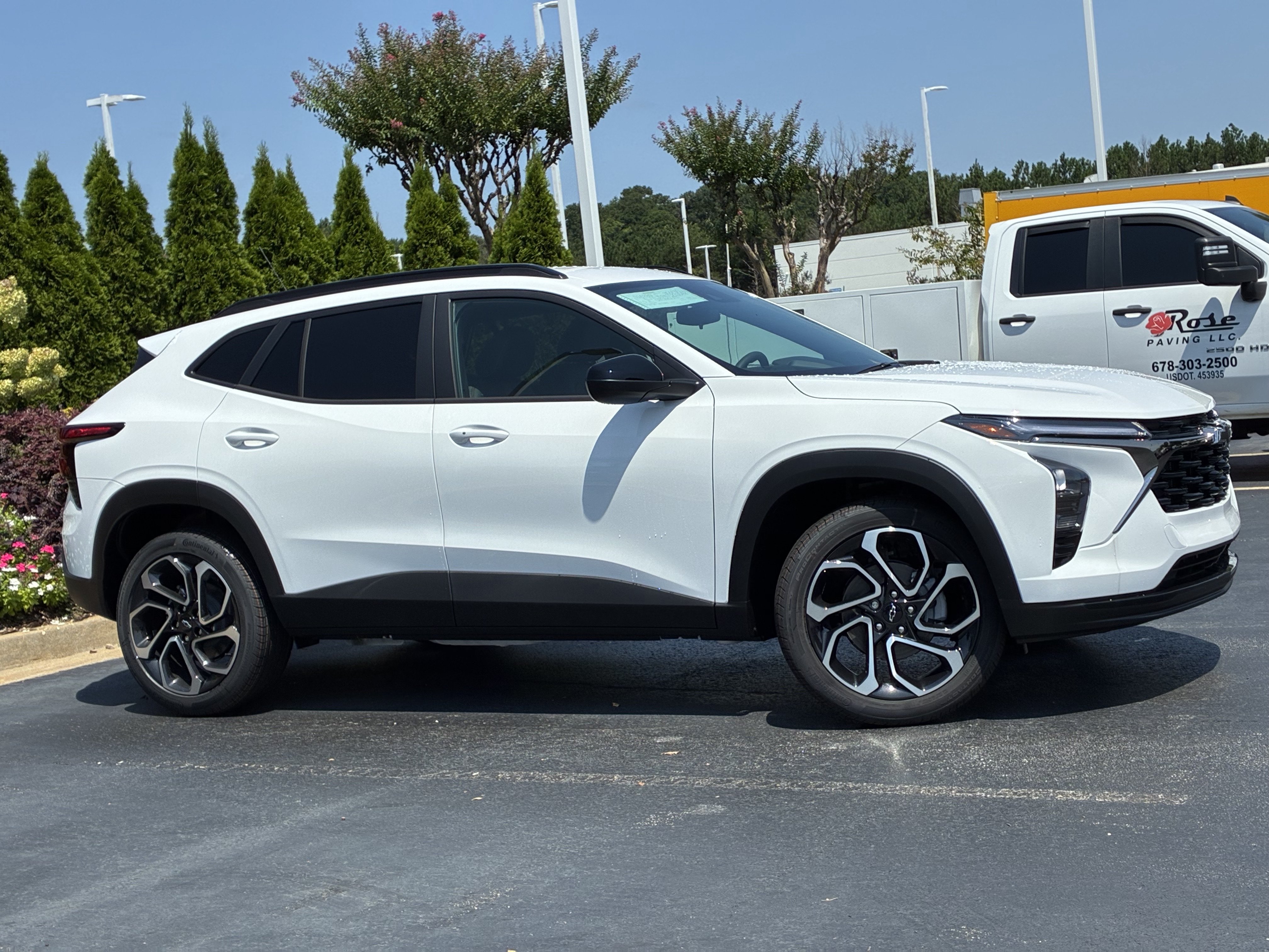 New 2026 Chevrolet Trax RS w/ Driver Confidence Package FWD image 3