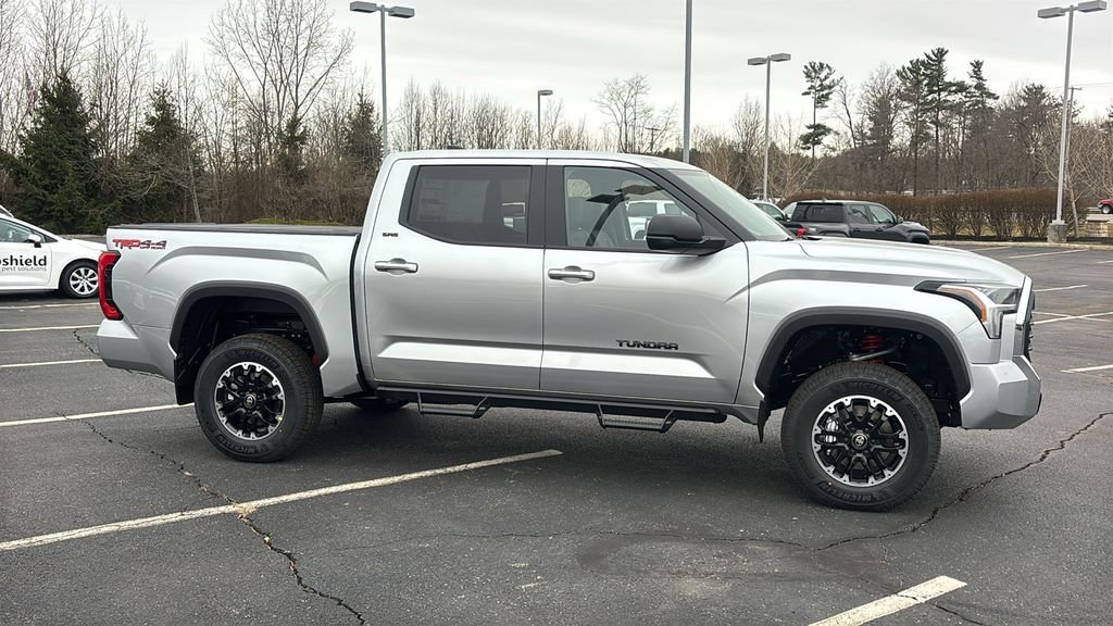 New 2026 Toyota Tundra SR5 w/ TRD Off-Road Premium Package AWD/4WD image 32