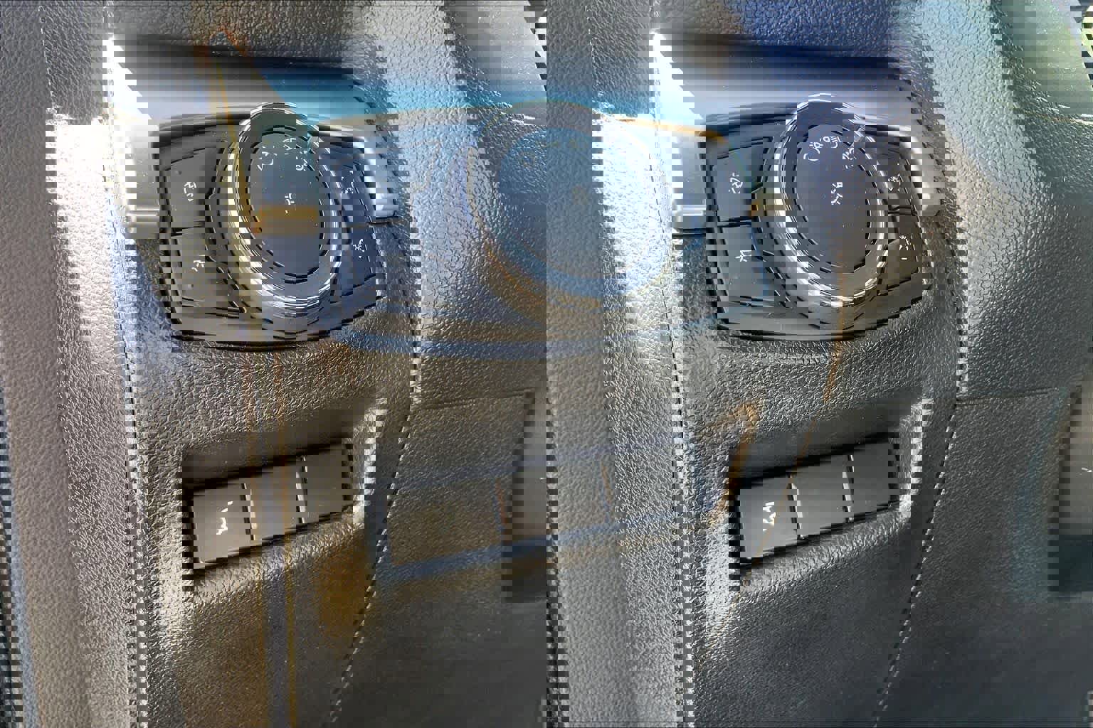 Used 2018 Ford Explorer XLT w/ Equipment Group 201A image 35