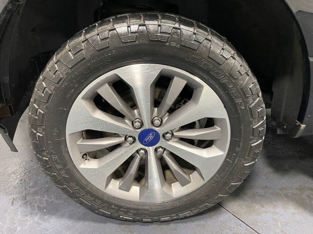 Used 2018 Ford F150 XL w/ Equipment Group 101A Mid image 5