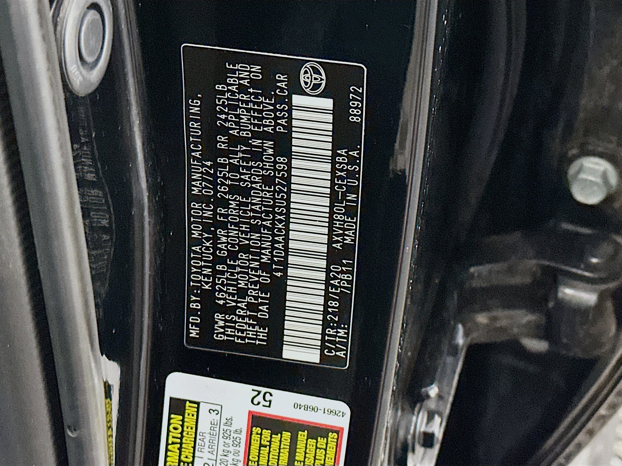 Used 2025 Toyota Camry SE FWD image 12