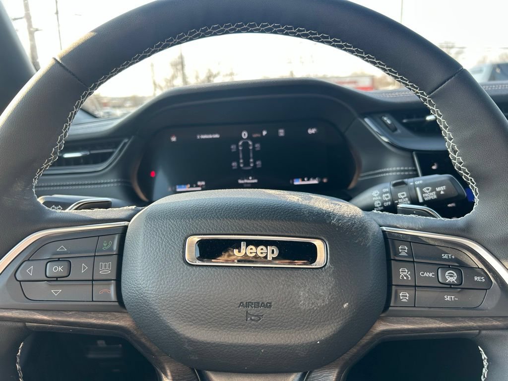 New 2026 Jeep Grand Cherokee L 4WD image 15