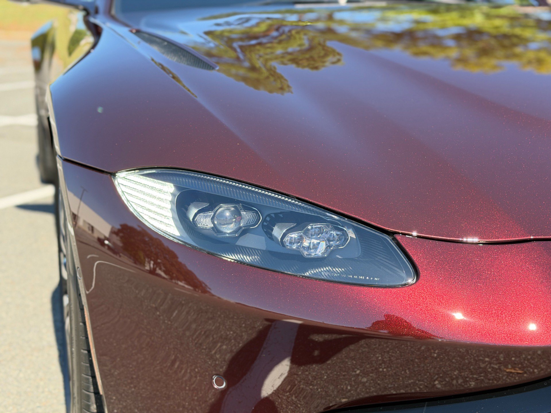Used 2020 Aston Martin V8 Vantage Coupe RWD image 18
