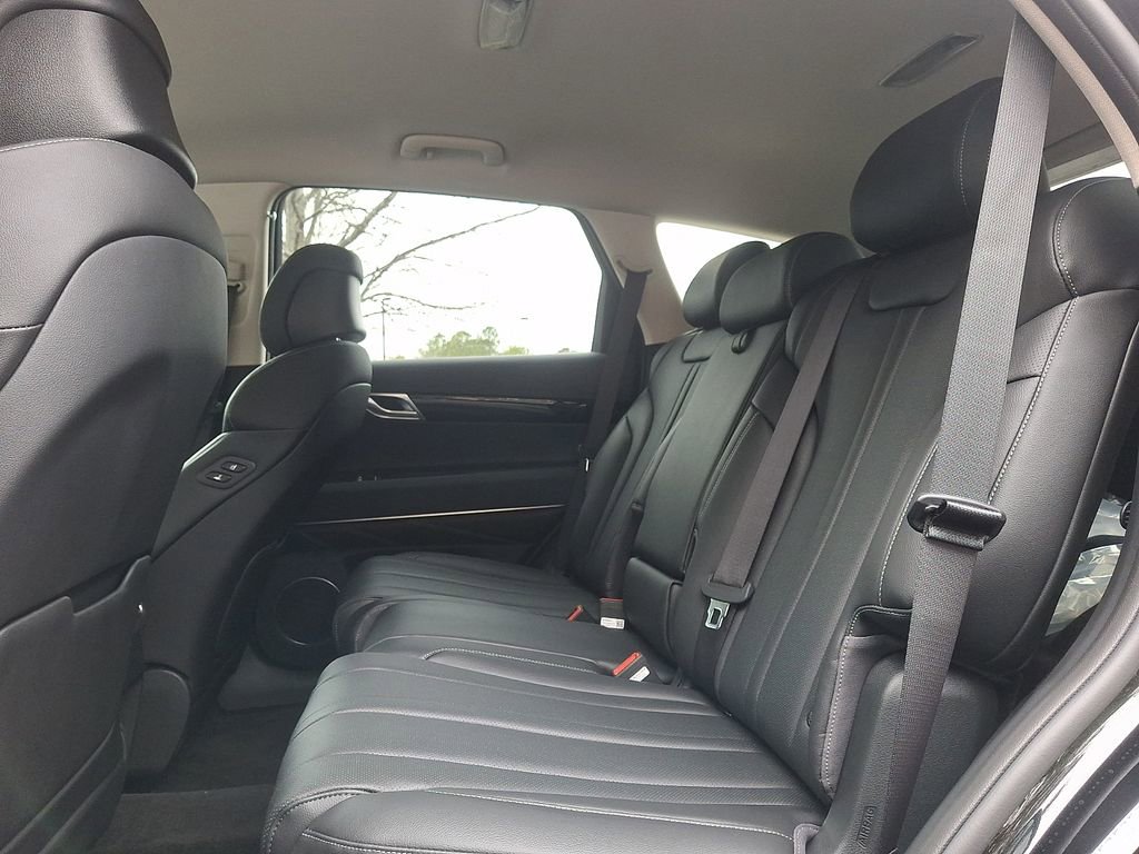 Used 2025 Genesis GV80 2.5T Standard image 17