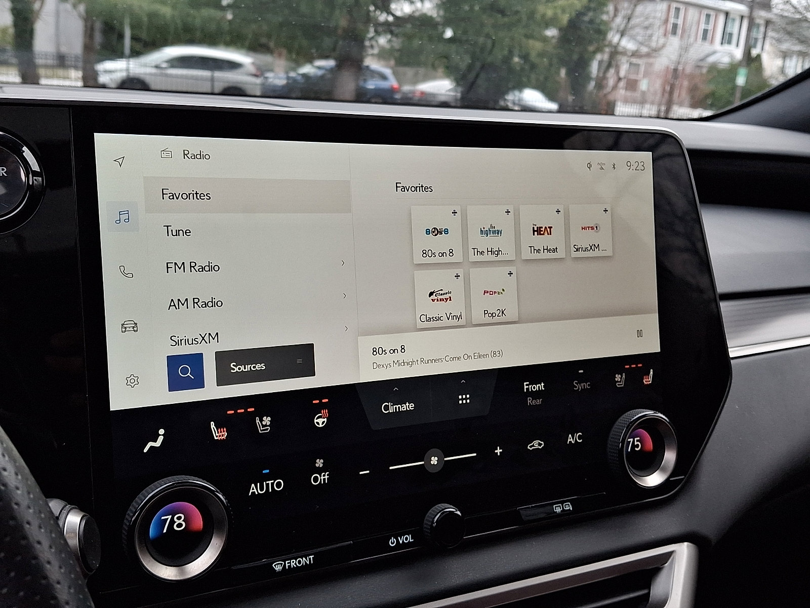 Certified 2024 Lexus RX 500h F Sport w/ Convenience Package image 17